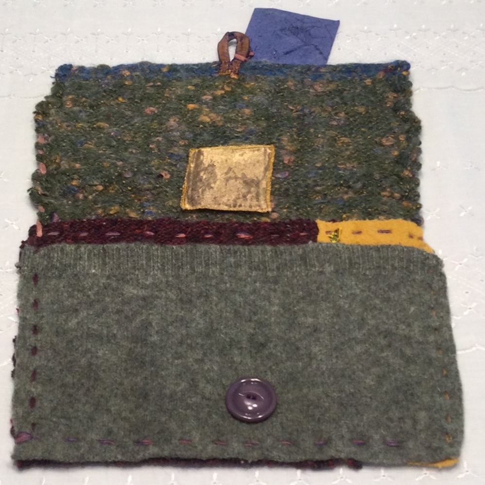 Handmade Wool Lingerie Bag - Picture 4 of 4